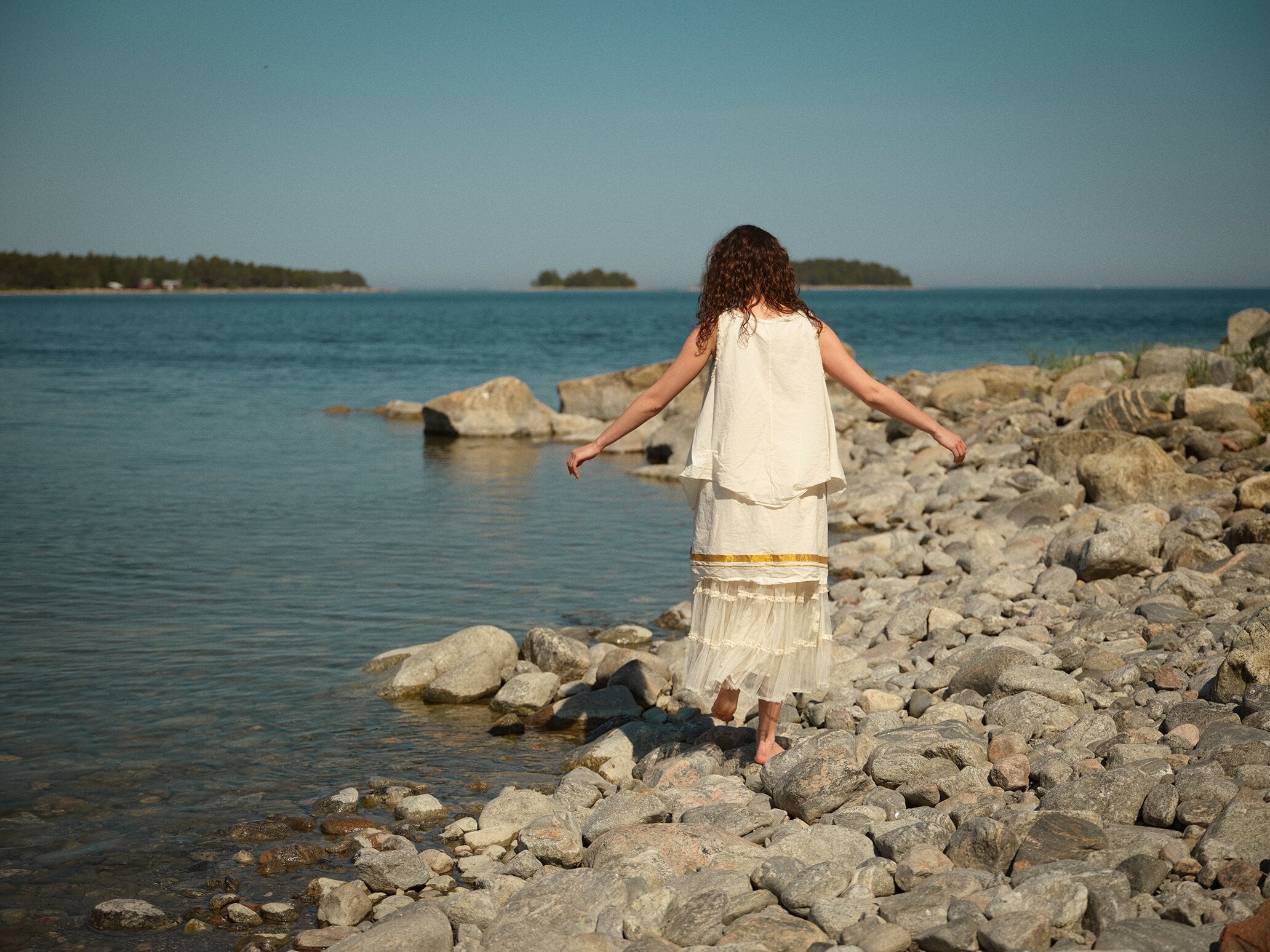 https://www.ewaiwalla.se/pub_docs/files/Ewa-i-Walla---Dorthy-tunic-Sandra-skirt.png