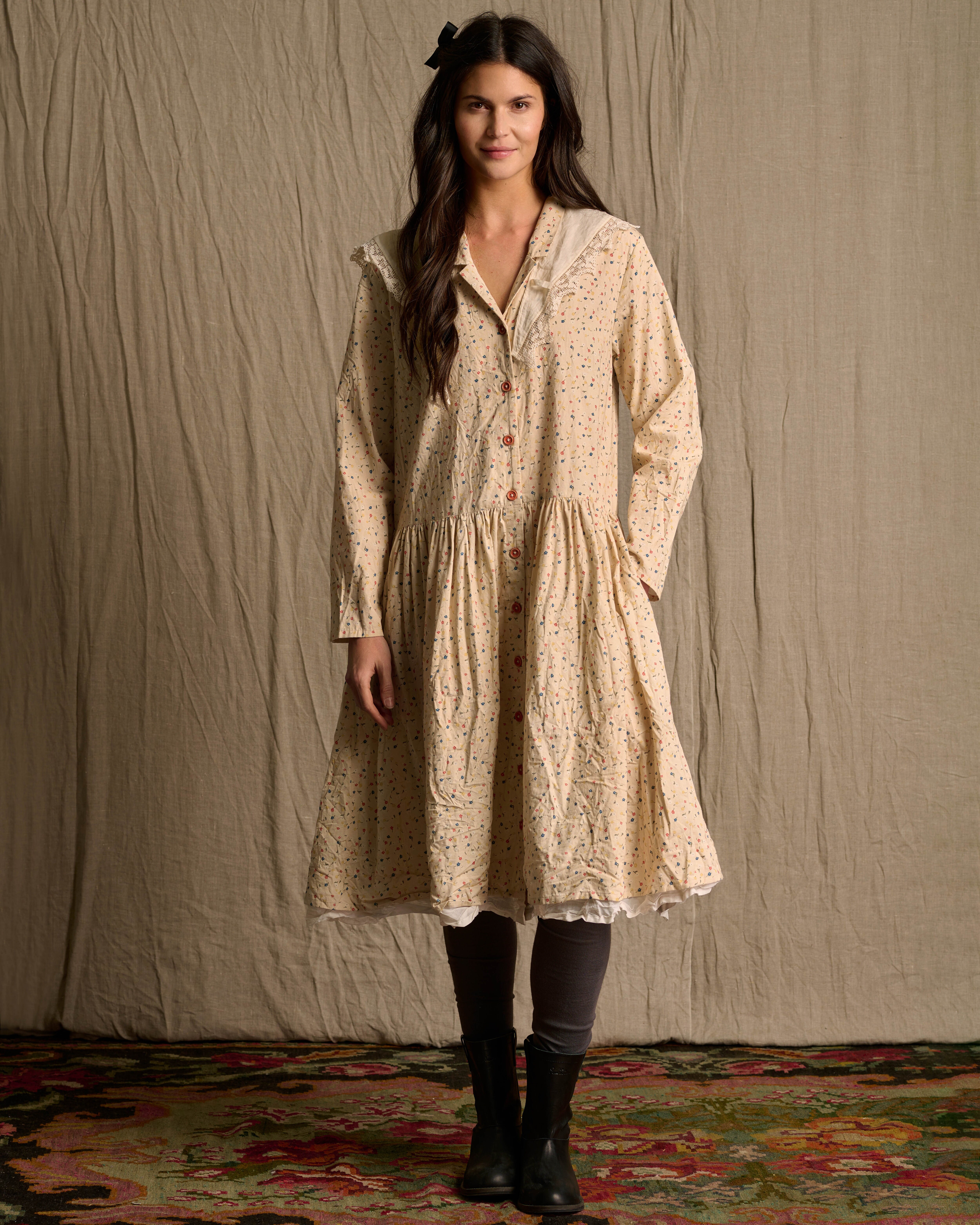 https://www.ewaiwalla.se/pub_docs/files/Ewa-i-Walla---Hilla-dress-Ilse-collar.jpg