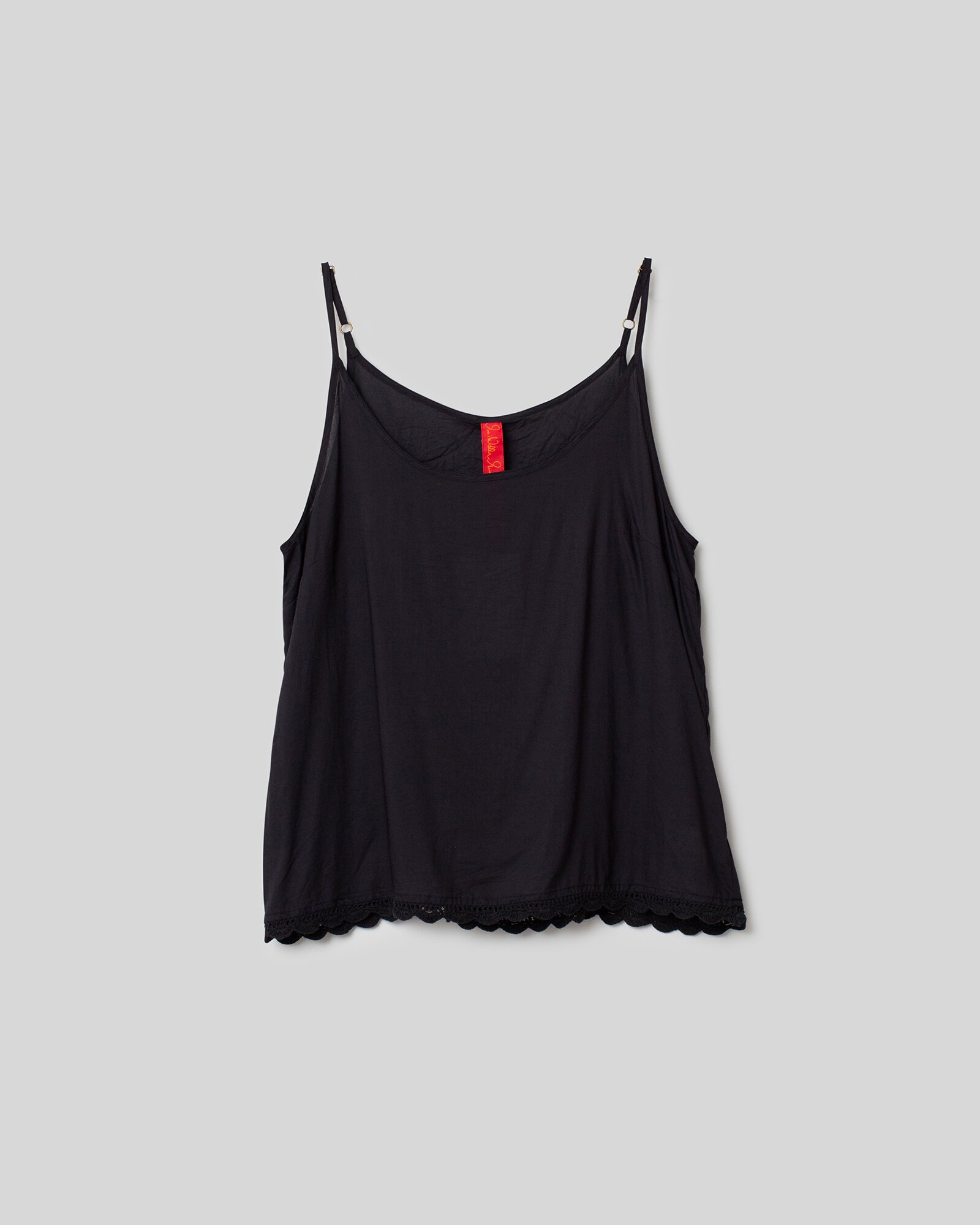 Nora AW22