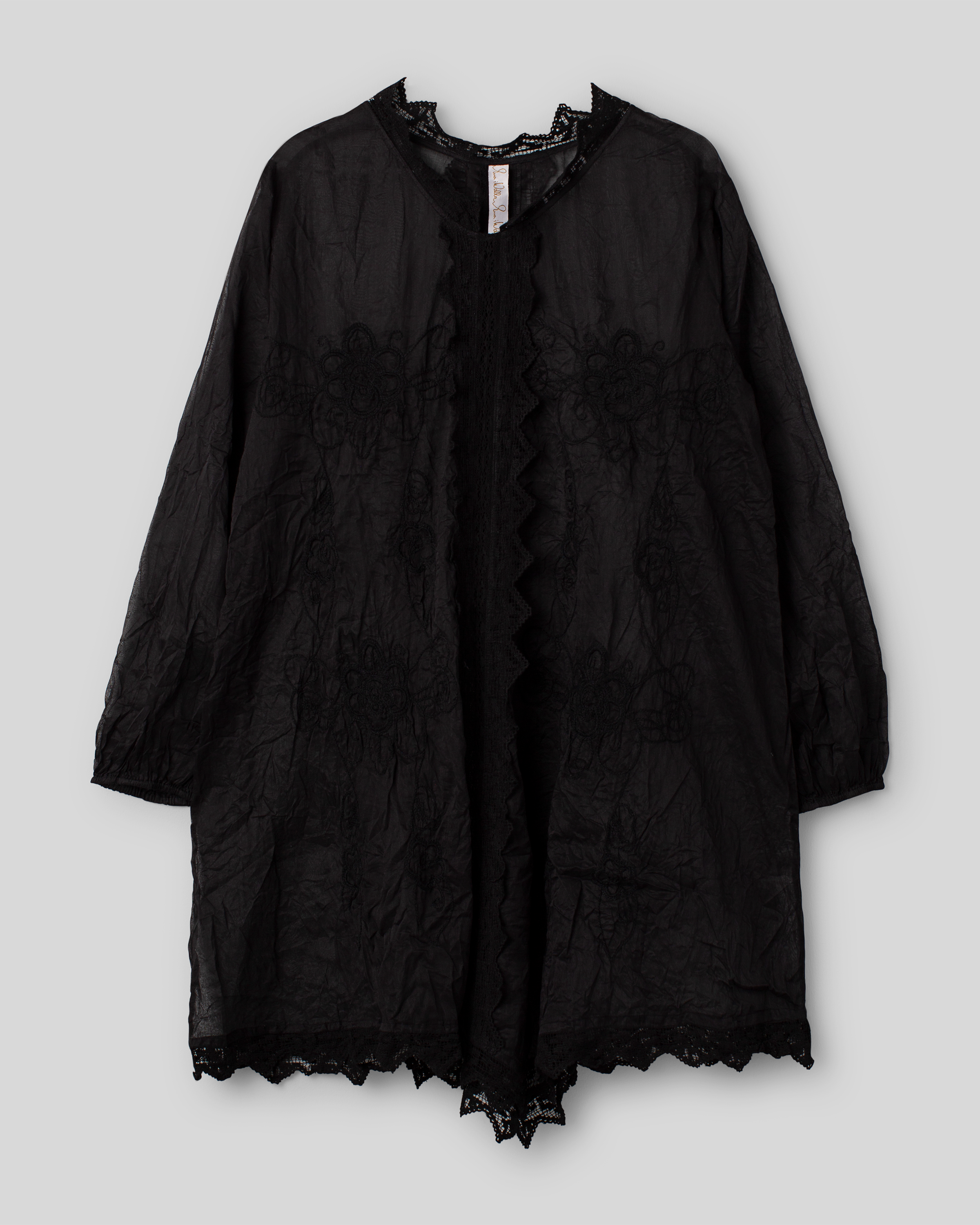Lova AW26