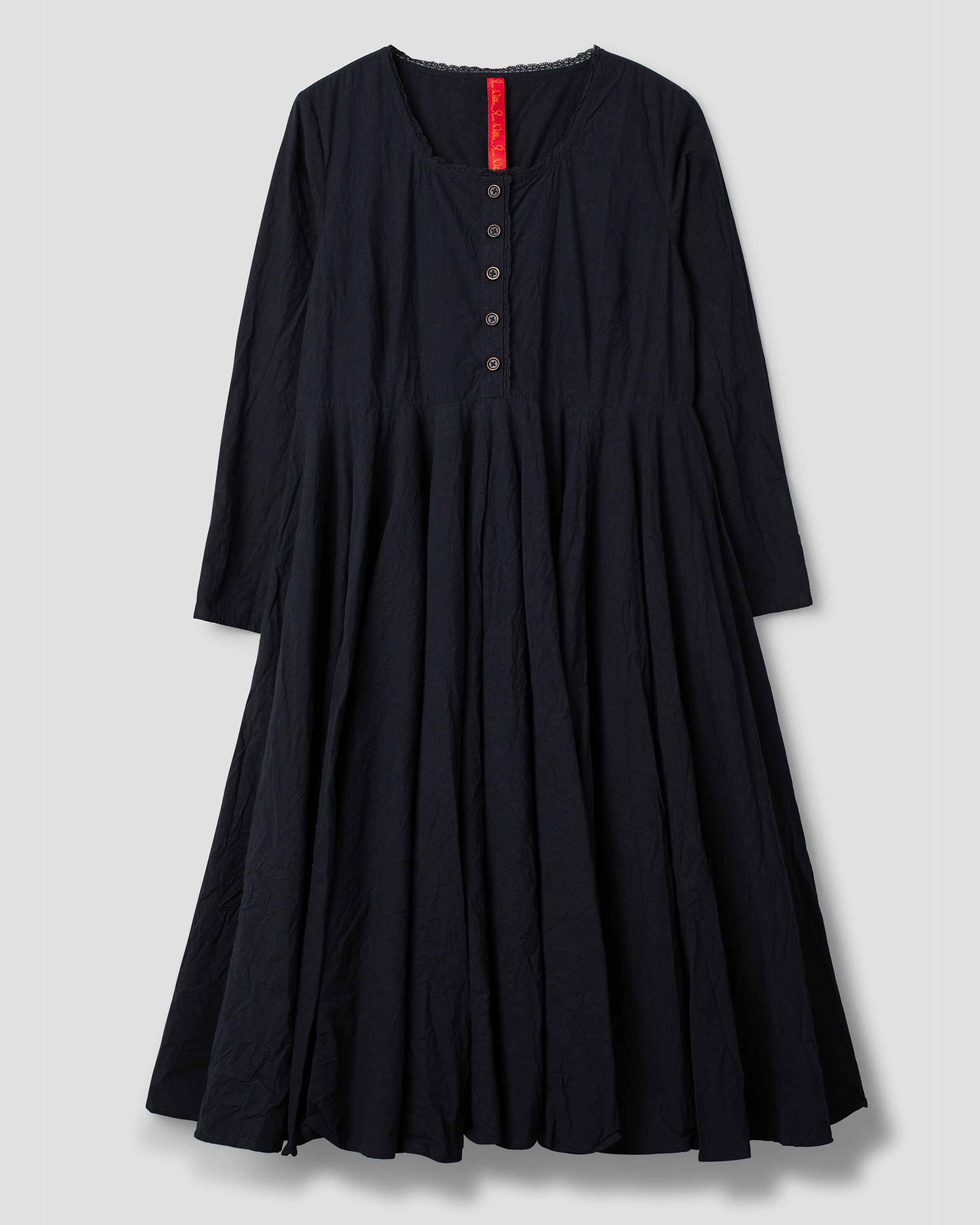 Kara AW23